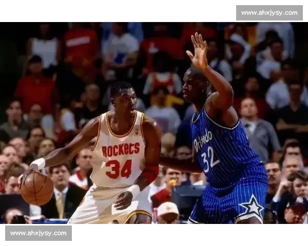 奥拉朱旺亲授梦幻脚步!科比获赞天才传承内线绝学 奥拉朱旺亲授梦幻脚步!科比获赞天才传承内线绝学