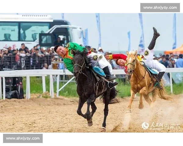 锡林郭勒蒙古马超级联赛总决赛燃情开赛 万马奔腾演绎草原速度与激情 锡林郭勒蒙古马超级联赛总决赛燃情开赛 万马奔腾演绎草原速度与激情