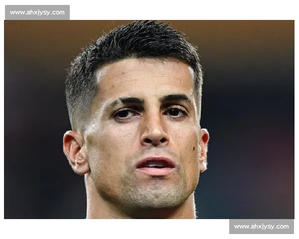 斯基拉：利雅得新月求购莱奥，葡萄牙边锋铁心留欧洲