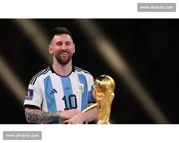 梅西读秒吊射击中横梁 詹俊盛赞:这就是超能力! 梅西读秒吊射击中横梁 詹俊盛赞:这就是超能力!