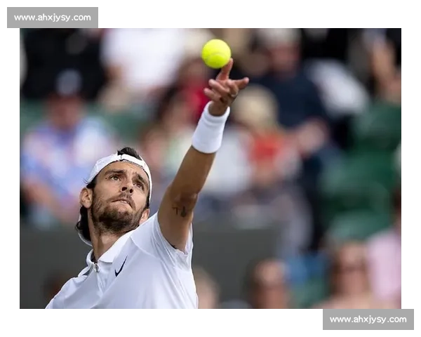 温网首轮再爆冷！穆塞蒂遭世界第 126 横扫，兹维列夫止步首轮创纪录